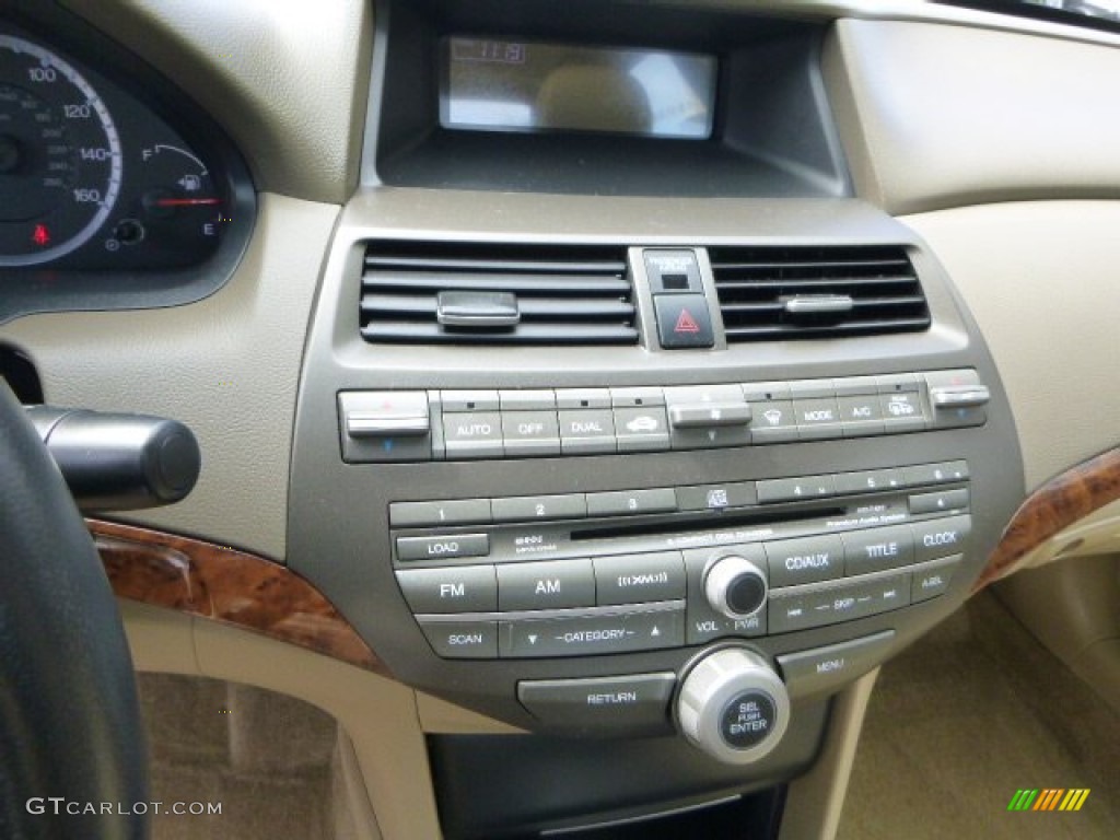 2009 Honda Accord EX-L Sedan Controls Photo #79750030