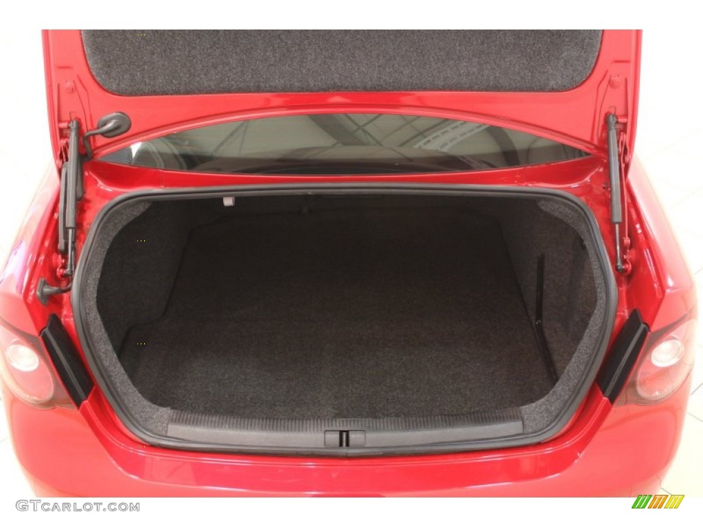2010 Volkswagen Jetta SE Sedan Trunk Photo #79750096