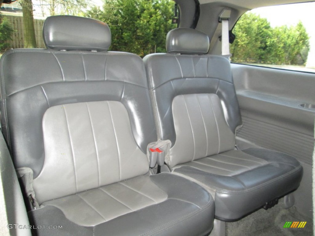 Medium Pewter Interior 2004 GMC Envoy XL SLT 4x4 Photo #79751444