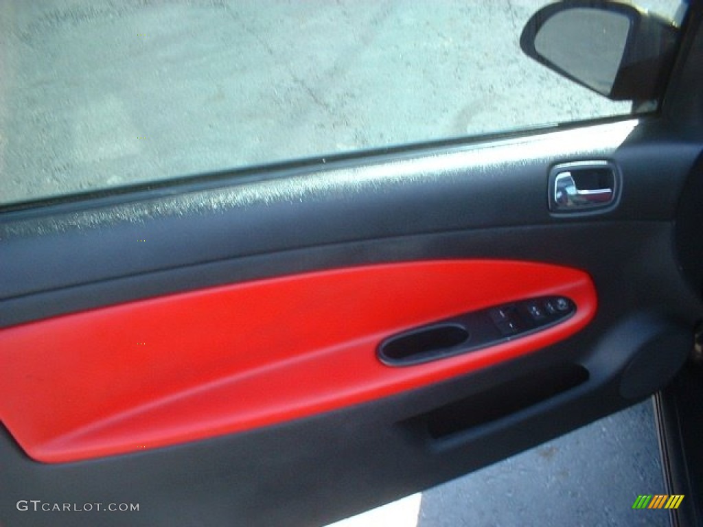 2009 Chevrolet Cobalt SS Coupe Ebony/Ebony UltraLux/Red Pipping Door Panel Photo #79753155