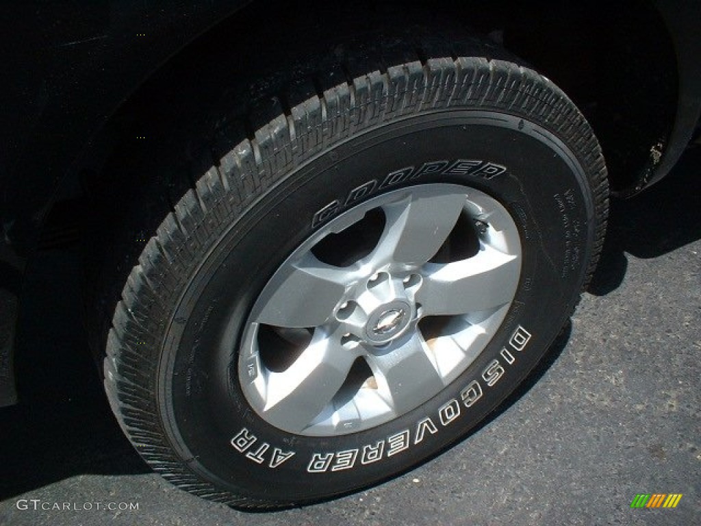 2009 Nissan Frontier SE Crew Cab Wheel Photos
