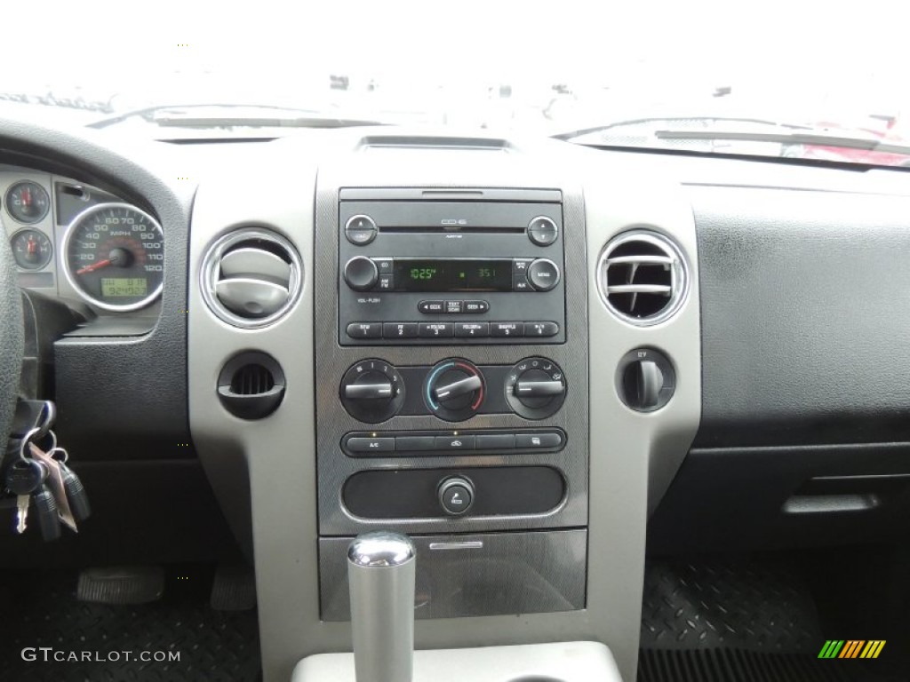 2007 Ford F150 FX2 Sport SuperCab Controls Photo #79753759