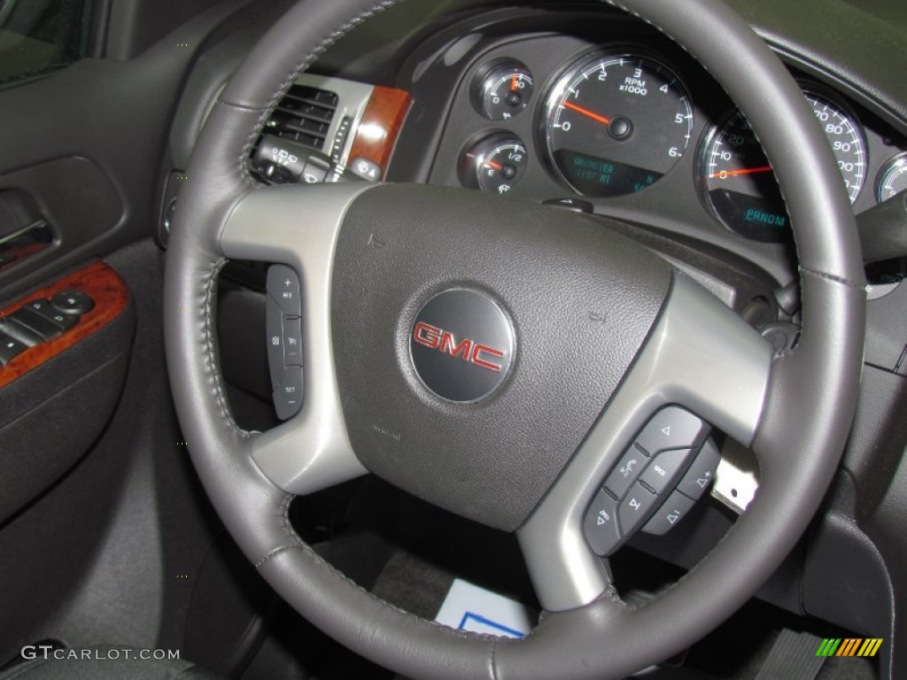 2013 GMC Yukon SLE Ebony Steering Wheel Photo #79755183