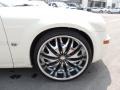Cool Vanilla - 300 C HEMI Photo No. 24