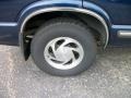 2000 Chevrolet Blazer LT 4x4 Wheel and Tire Photo