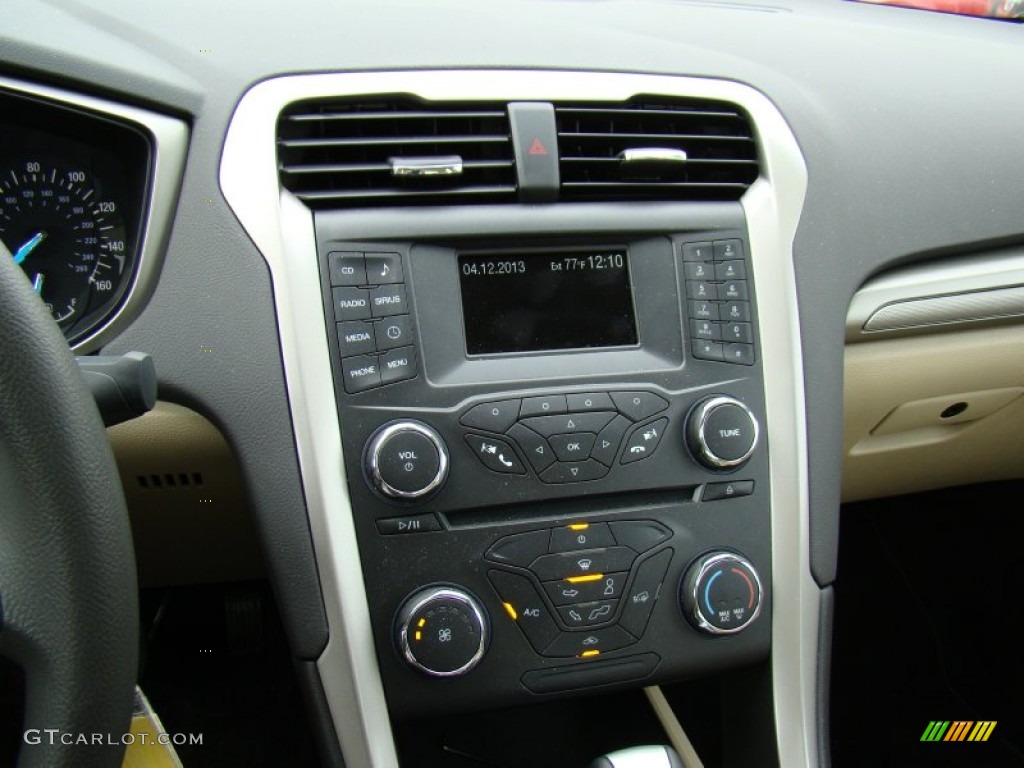 2013 Ford Fusion SE 1.6 EcoBoost Controls Photo #79760130