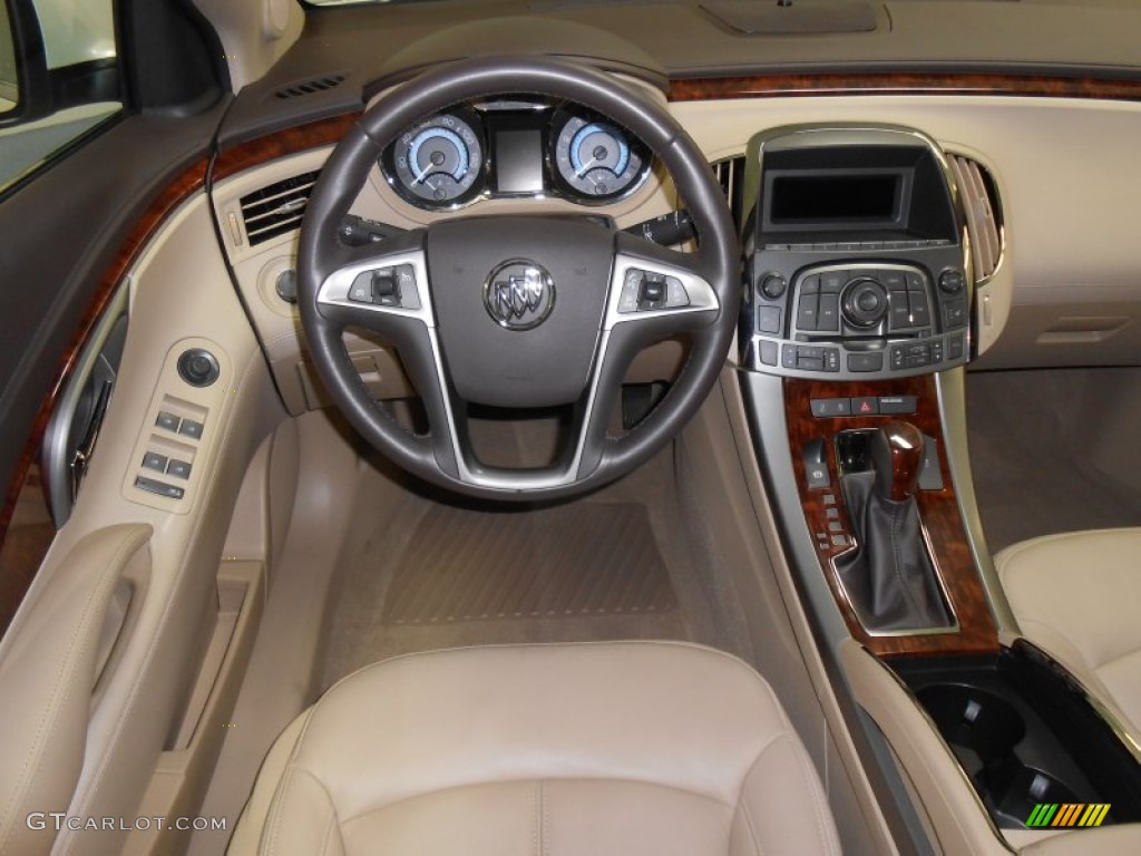 2012 LaCrosse FWD - White Diamond Tricoat / Cashmere photo #25