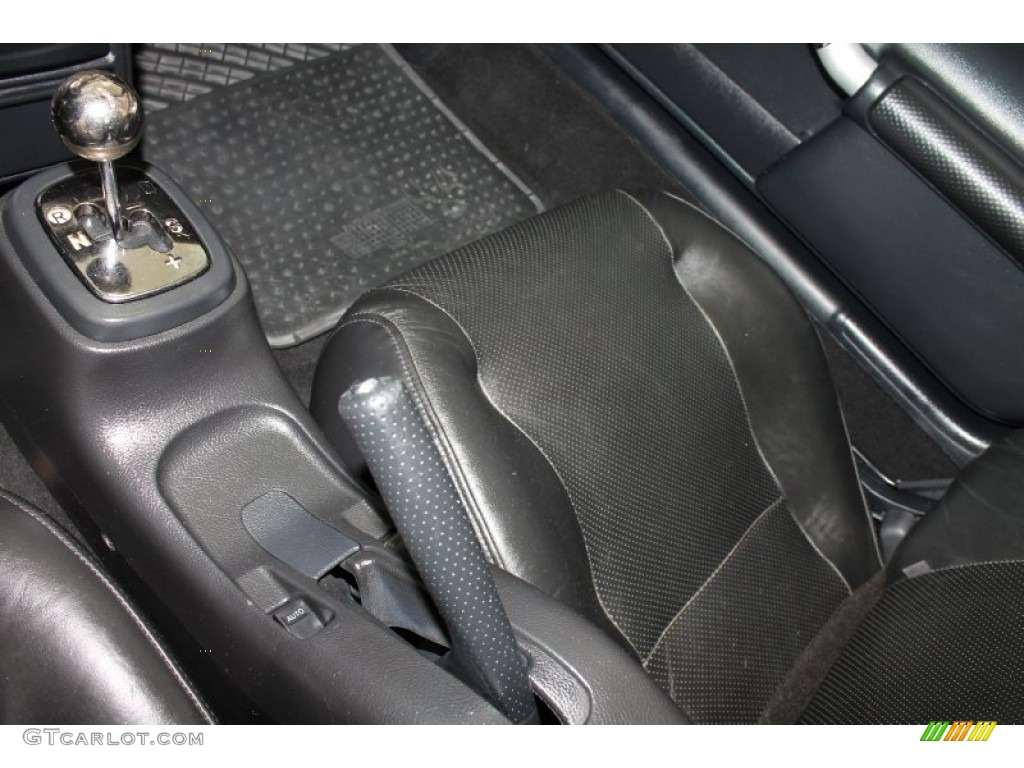 2005 MR2 Spyder Roadster - Black / Black photo #21