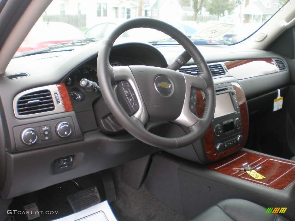 2013 Chevrolet Tahoe LTZ 4x4 Dashboard Photos