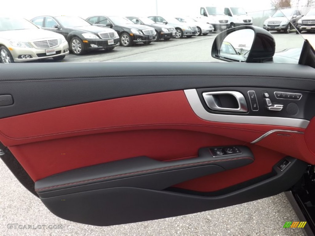 2013 Mercedes-Benz SL 63 AMG Roadster AMG Red/Black Door Panel Photo #79762622