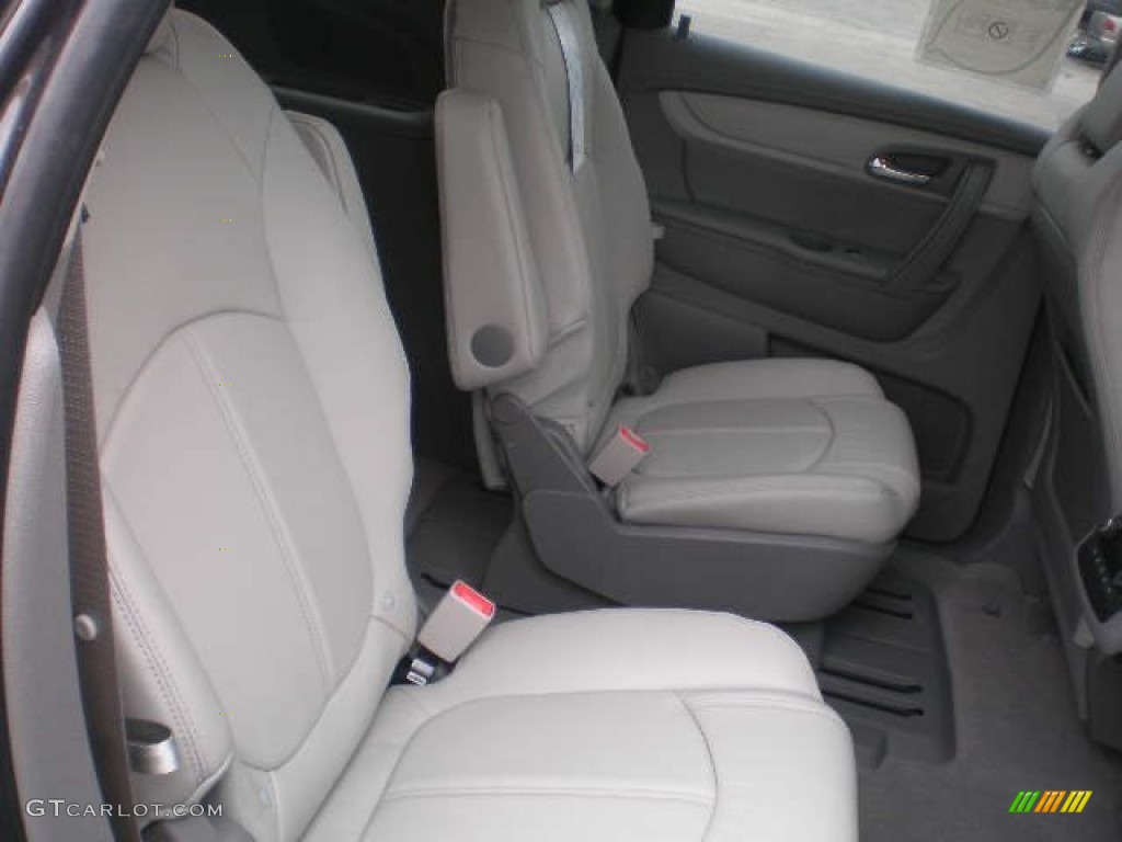 Dark Titanium/Light Titanium Interior 2013 Chevrolet Traverse LT Photo #79762695