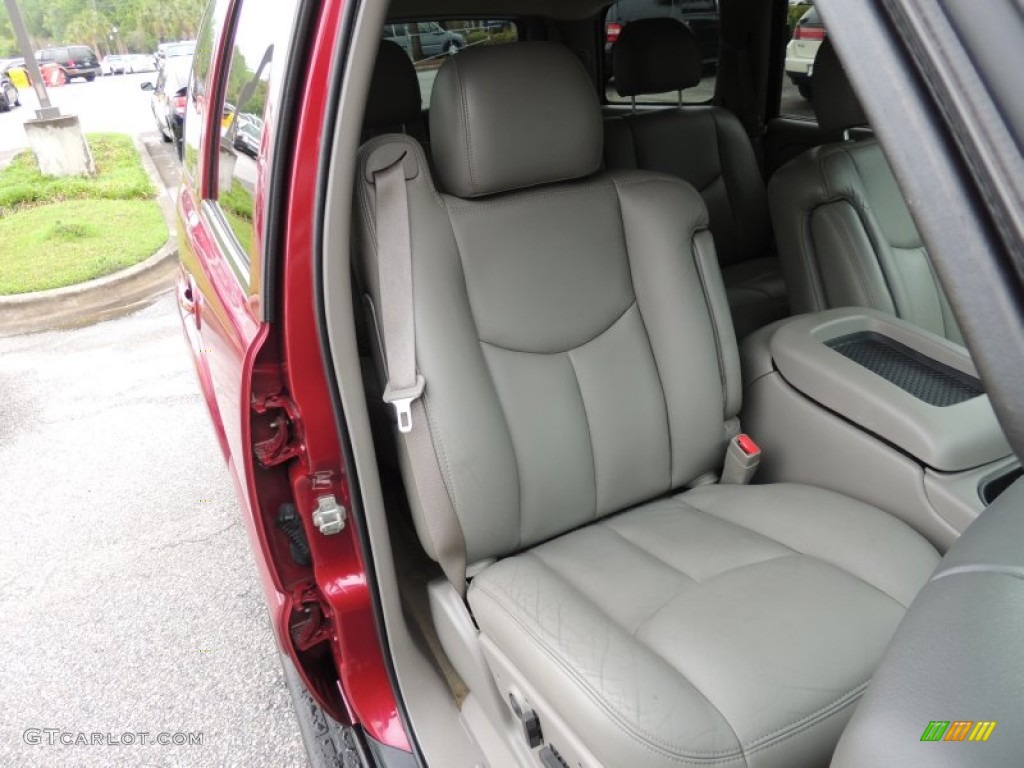 2004 Tahoe LT - Sport Red Metallic / Tan/Neutral photo #8