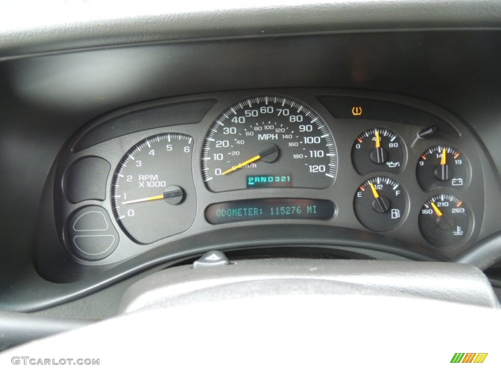 2004 Chevrolet Tahoe LT Gauges Photo #79764379