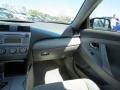 Black - Camry LE Photo No. 15