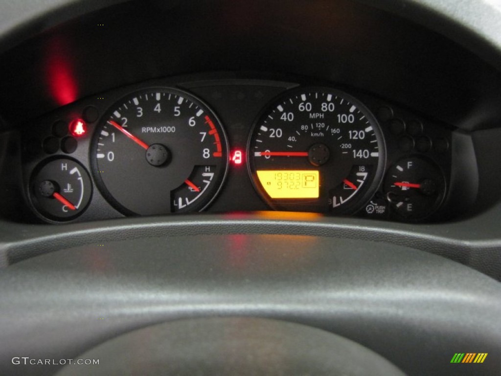 2012 Suzuki Equator Sport Crew Cab Gauges Photos