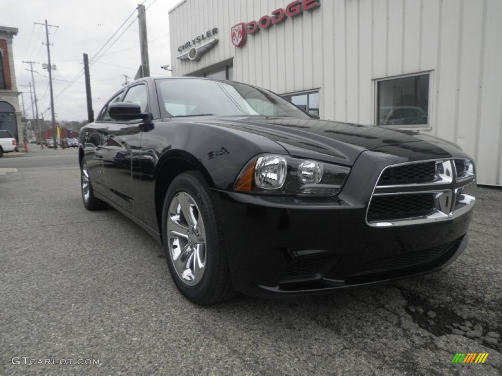 2013 Charger SE - Pitch Black / Black photo #1