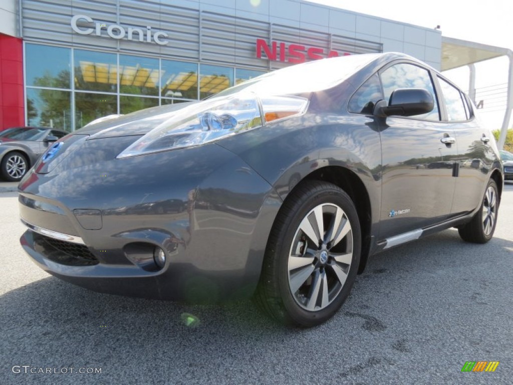 Metallic Slate Nissan LEAF