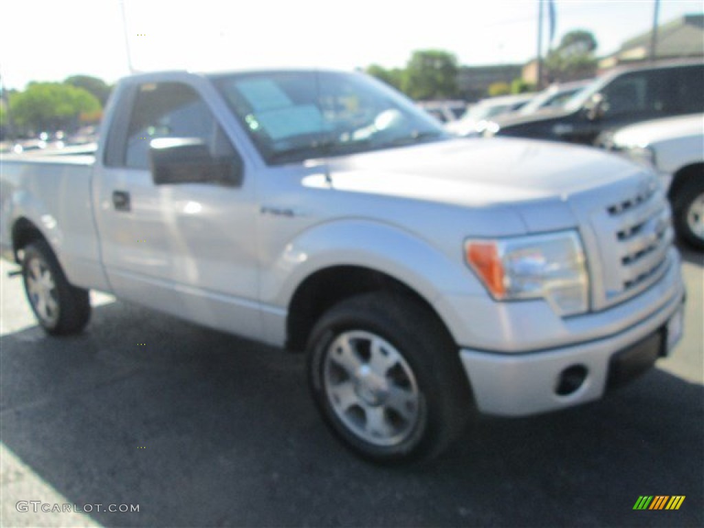 2010 F150 STX Regular Cab - Ingot Silver Metallic / Medium Stone photo #1