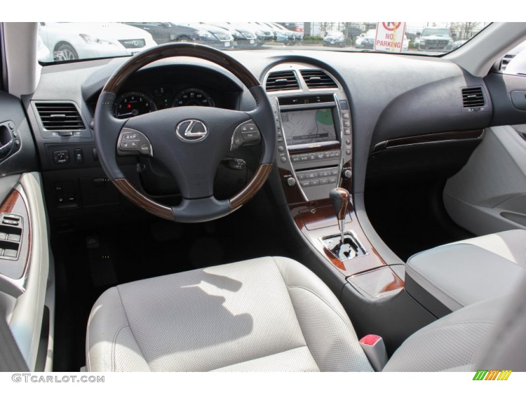 Light Gray Interior 2010 Lexus ES 350 Photo #79775188