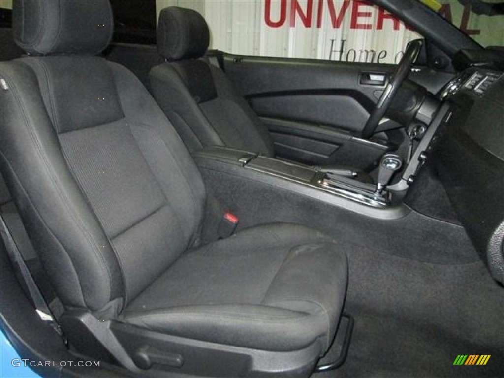 2012 Mustang V6 Premium Convertible - Grabber Blue / Charcoal Black photo #17