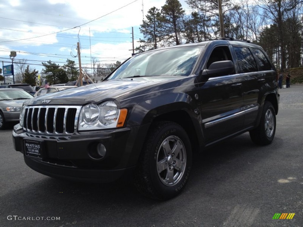 2005 Grand Cherokee Limited 4x4 - Dark Khaki Pearl / Dark Khaki/Light Graystone photo #1