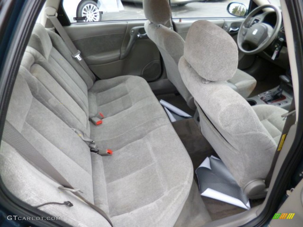 2002 Saturn L Series L200 Sedan Rear Seat Photos
