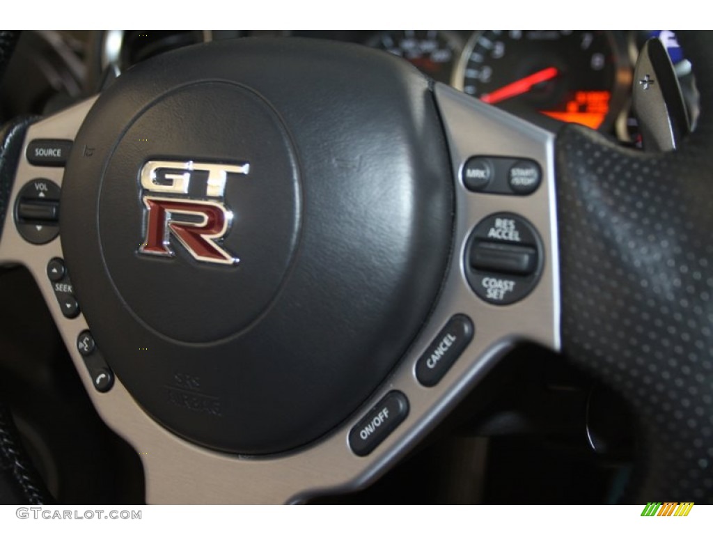 2010 Nissan GT-R Premium Black Steering Wheel Photo #79782010