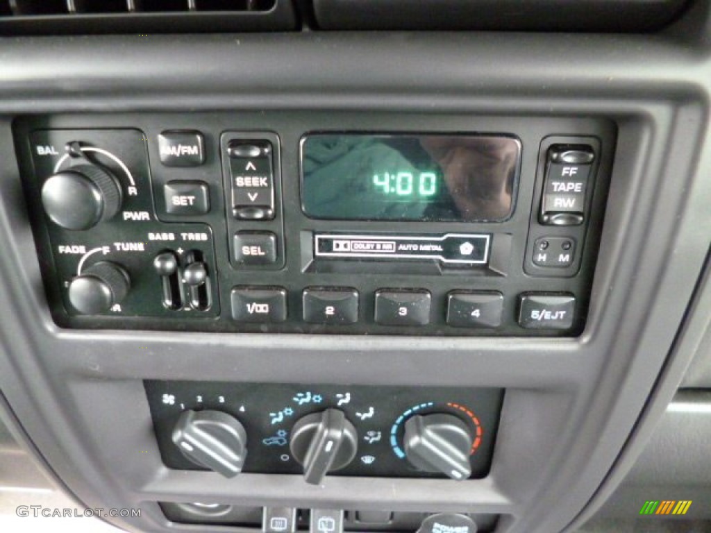 1999 Jeep Cherokee Sport 4x4 Controls Photo #79783481