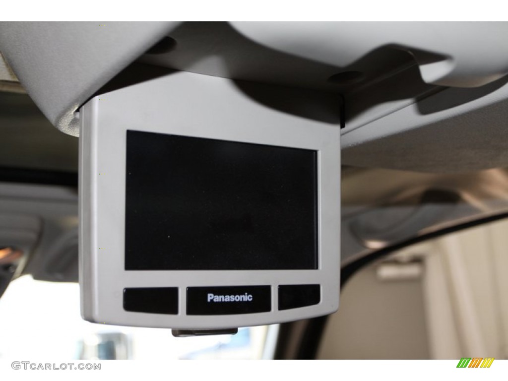 2005 Tahoe Z71 4x4 - Sandstone Metallic / Tan/Neutral photo #16