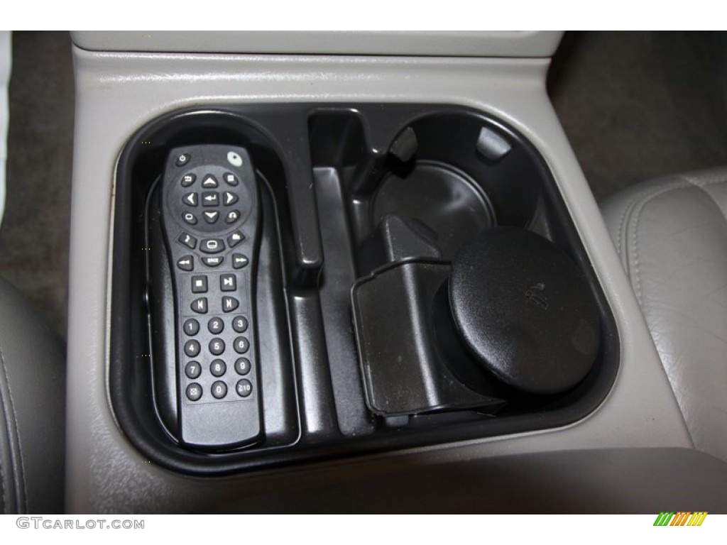 2005 Tahoe Z71 4x4 - Sandstone Metallic / Tan/Neutral photo #25