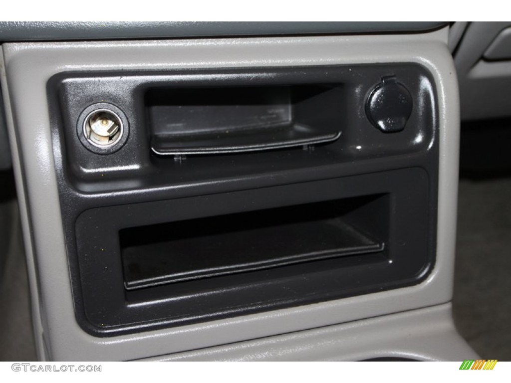 2005 Tahoe Z71 4x4 - Sandstone Metallic / Tan/Neutral photo #26