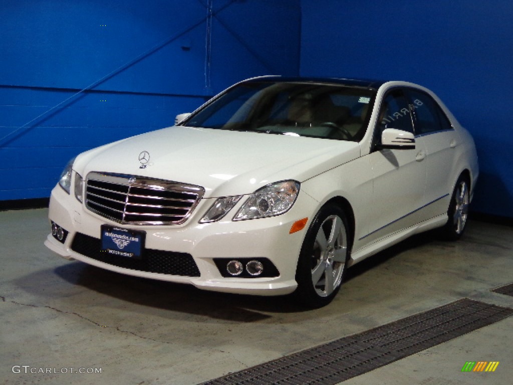 2010 E 350 4Matic Sedan - Arctic White / Almond Beige photo #3