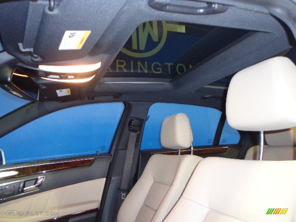 2010 E 350 4Matic Sedan - Arctic White / Almond Beige photo #29