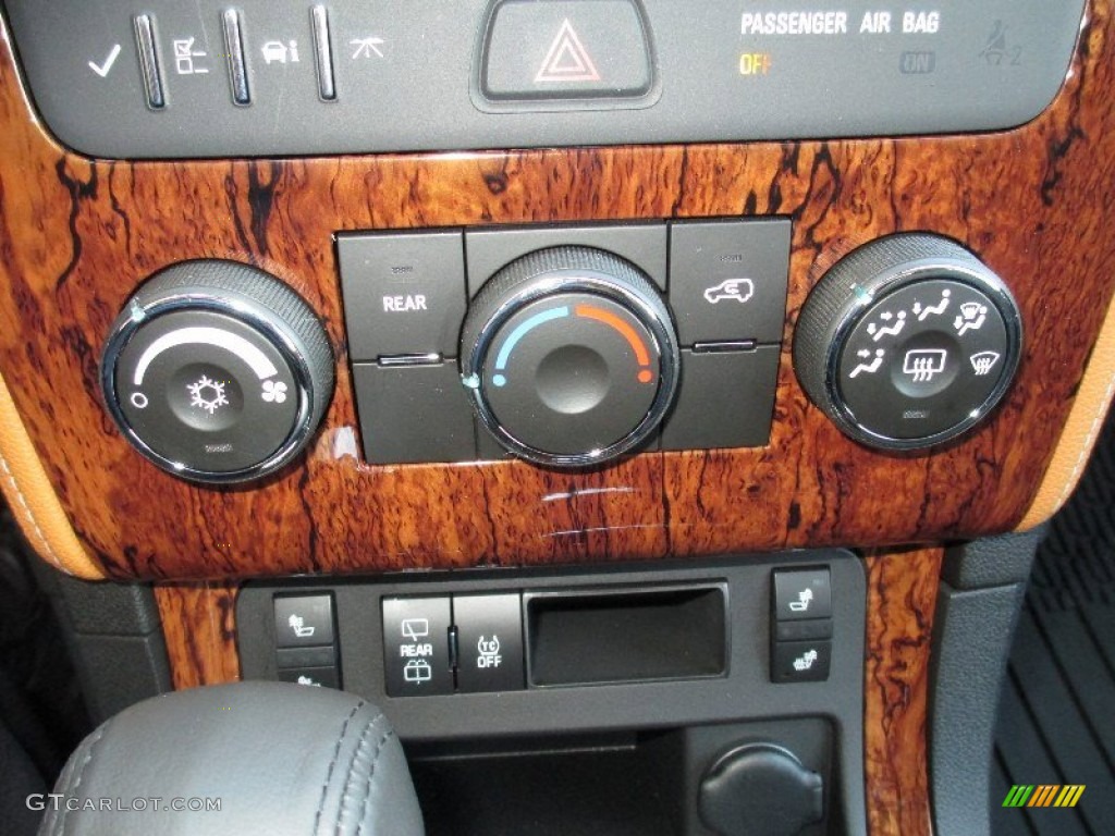 2013 Chevrolet Traverse LT Controls Photo #79787155