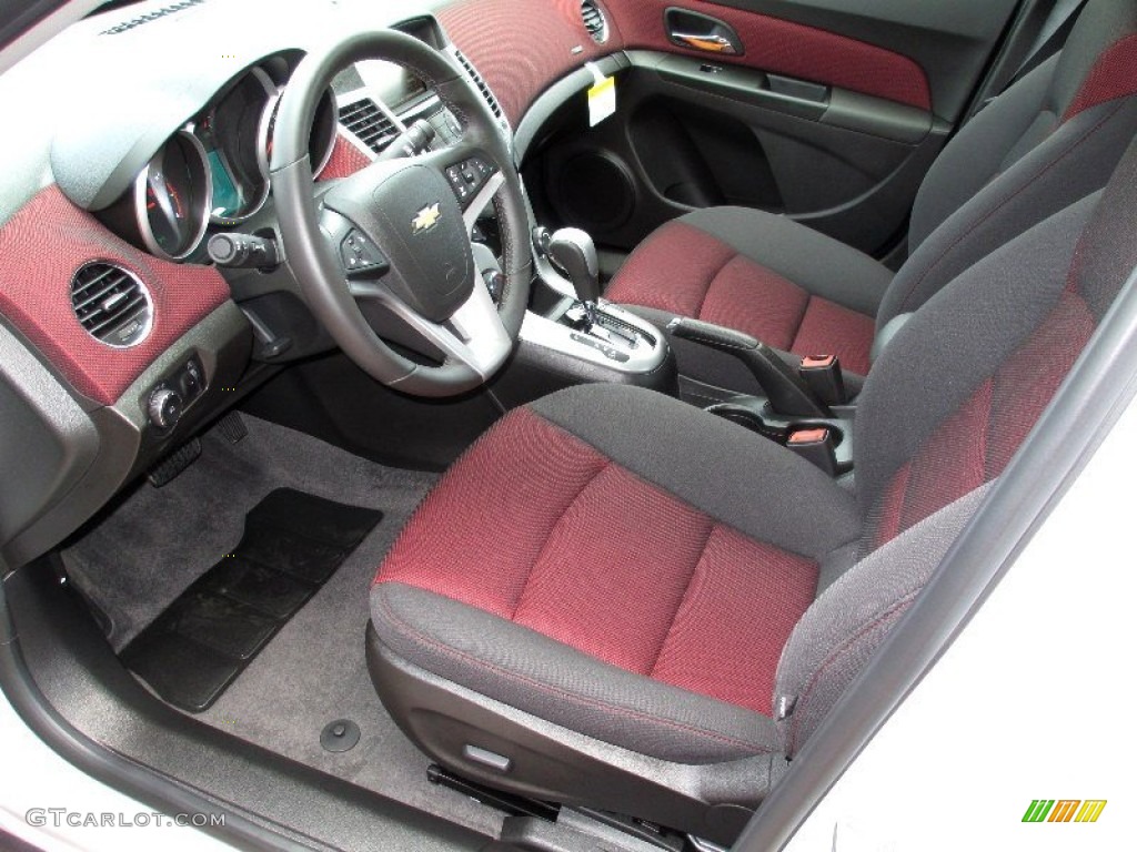 2013 Cruze ECO - Summit White / Jet Black/Sport Red photo #18