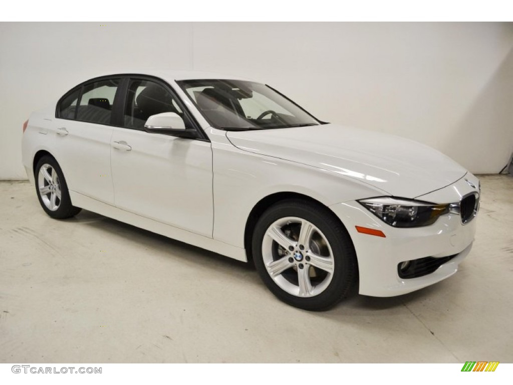 2013 3 Series 328i Sedan - Alpine White / Black photo #2