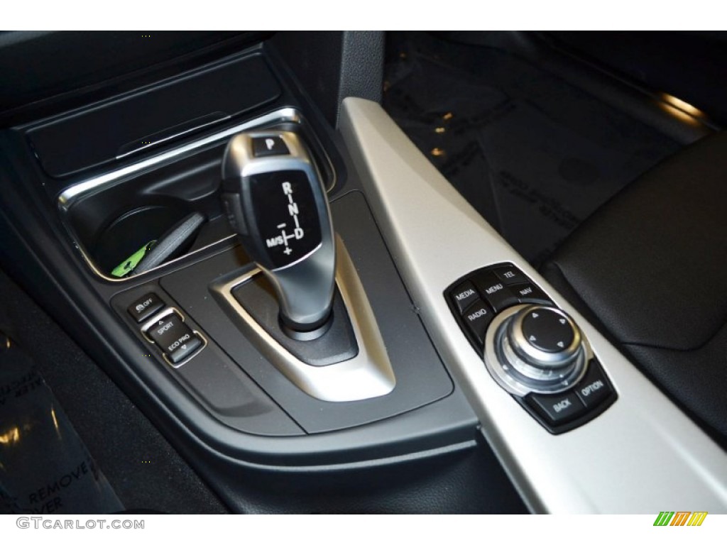 2013 3 Series 328i Sedan - Alpine White / Black photo #9