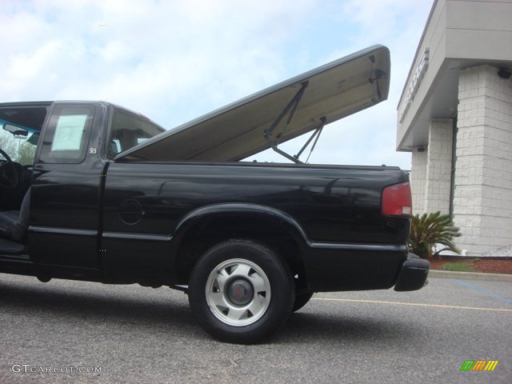 2001 Sonoma SLS Extended Cab - Onyx Black / Pewter photo #15