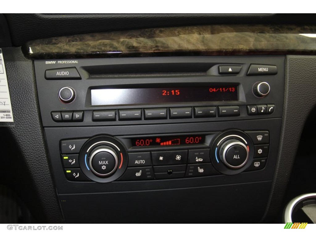 2011 BMW 1 Series 135i Coupe Controls Photos
