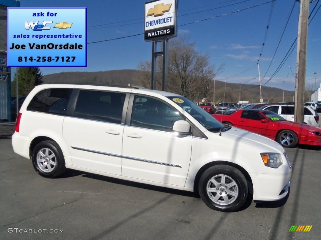 2011 Town & Country Touring - Stone White / Black/Light Graystone photo #1