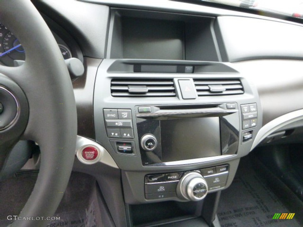 2013 Honda Crosstour EX-L V-6 4WD Controls Photo #79795860