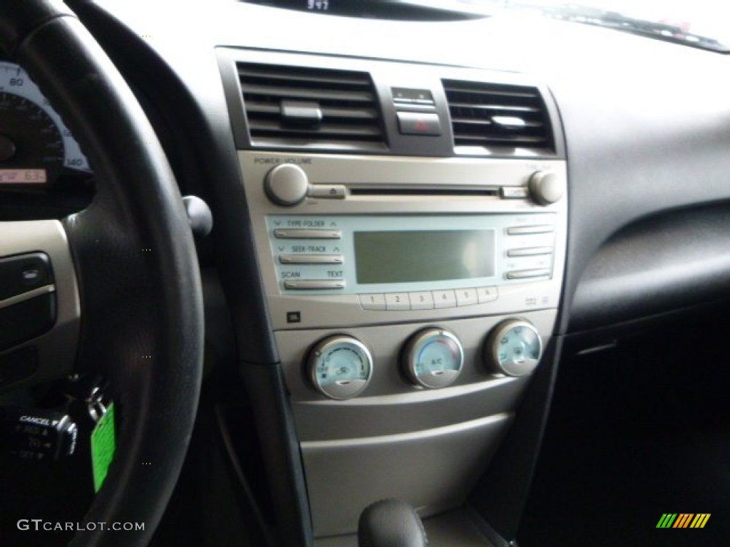 2007 Toyota Camry SE Controls Photo #79797259