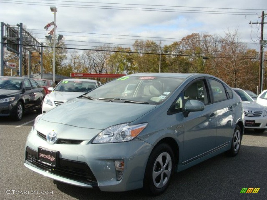 2012 Prius 3rd Gen Two Hybrid - Sea Glass Pearl / Misty Gray photo #3