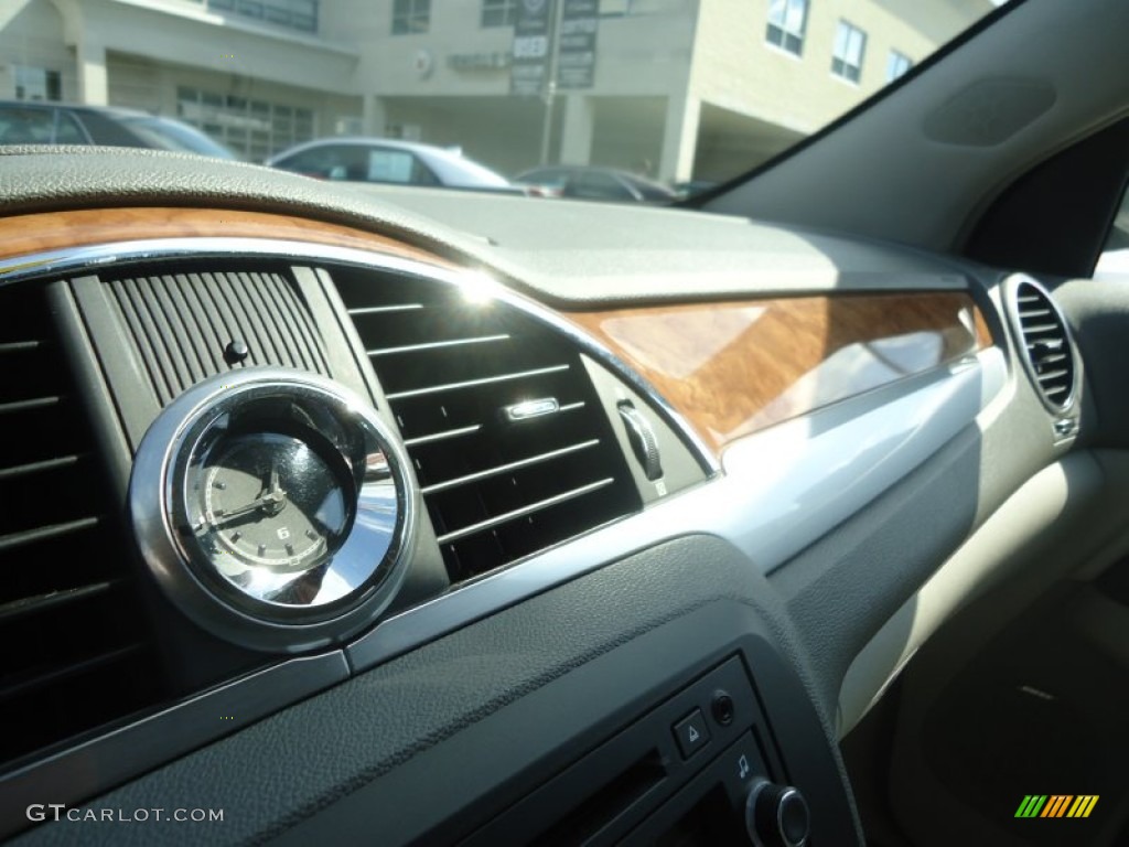 2008 Enclave CXL - Platinum Metallic / Titanium/Dark Titanium photo #23