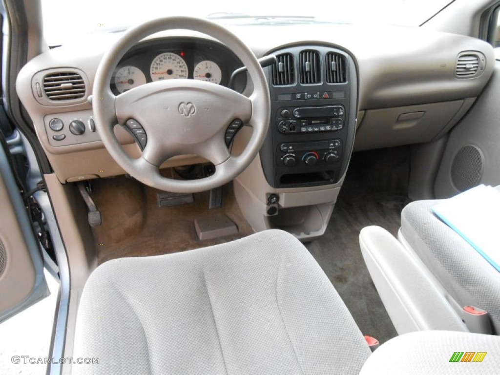 2003 Dodge Grand Caravan SE Taupe Dashboard Photo #79800289