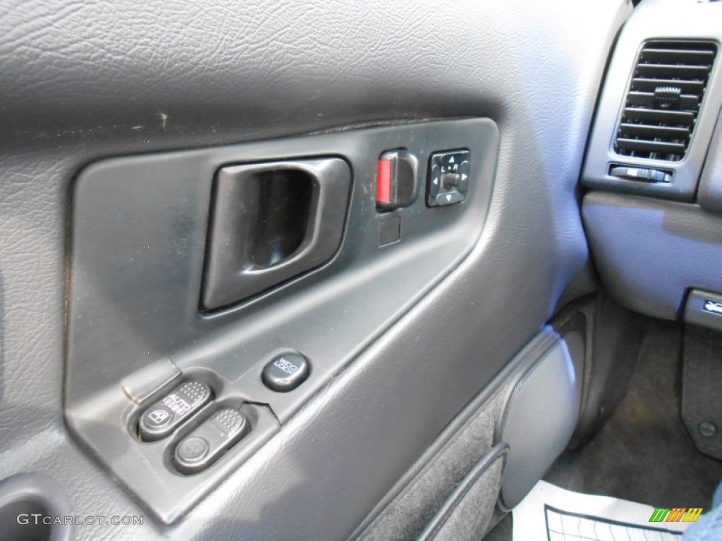 1994 Mitsubishi Eclipse GS Coupe Controls Photo #79801150