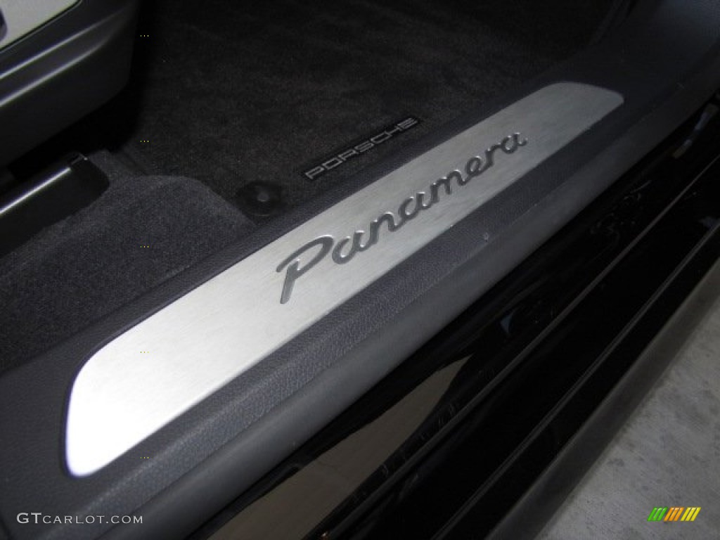 2012 Porsche Panamera V6 Marks and Logos Photo #79801330