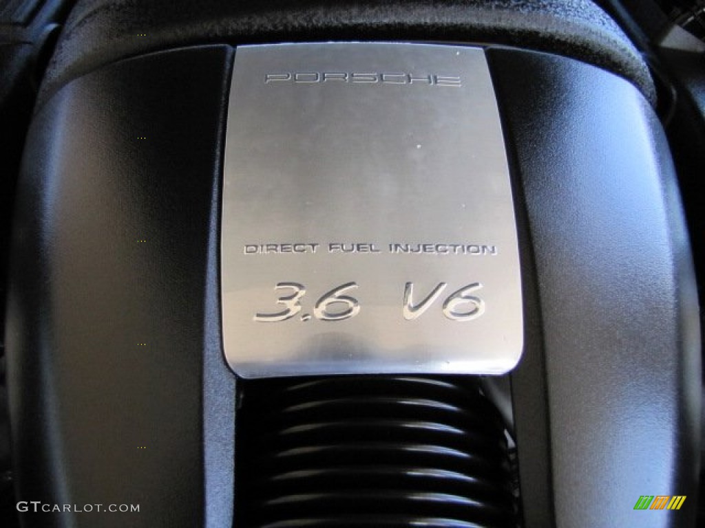 2012 Porsche Panamera V6 Marks and Logos Photos