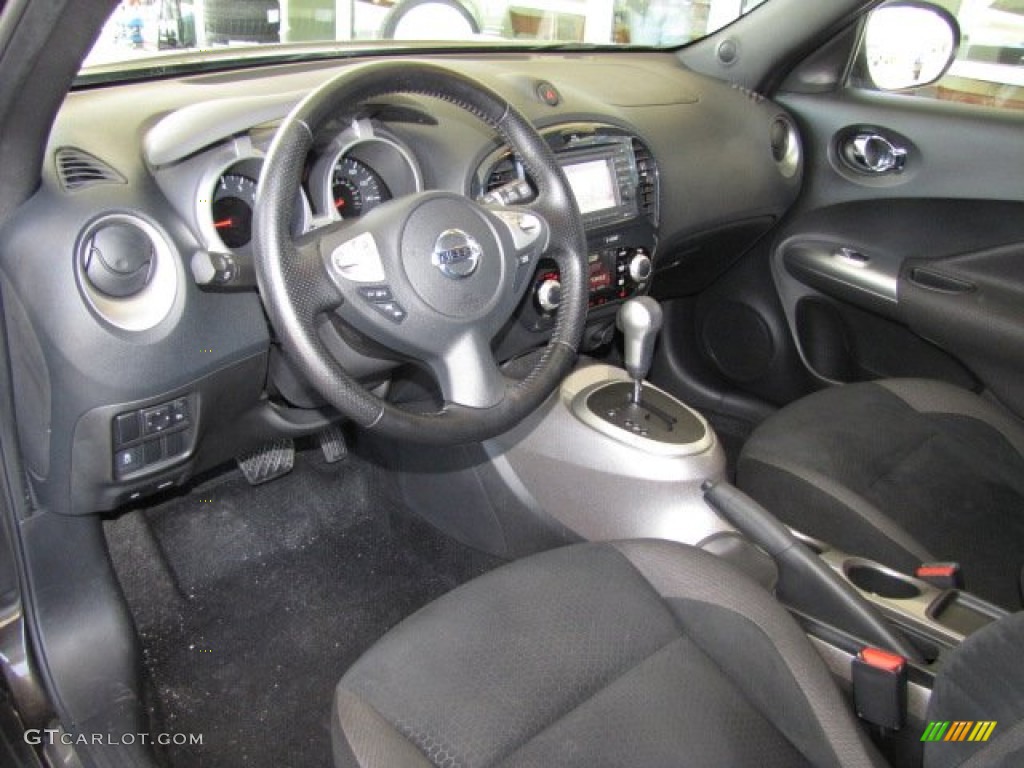 Gray/Silver Trim Interior 2011 Nissan Juke SV Photo #79801996