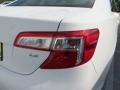 Super White - Camry LE Photo No. 17